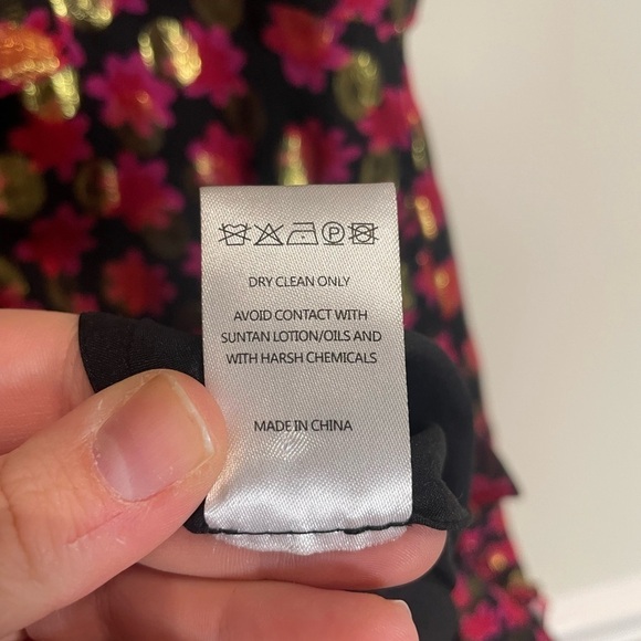 SALONI Printed Anita Dress in Red/Black/Gold Burnout Ruffle Size 2 - Picture 12 of 12